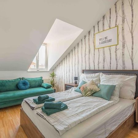 Modern Colonial Style, Central, Rooftop, Bbq Vienne Extérieur photo